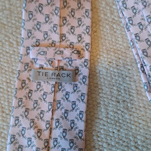 Tie like new with owls, cheerful design