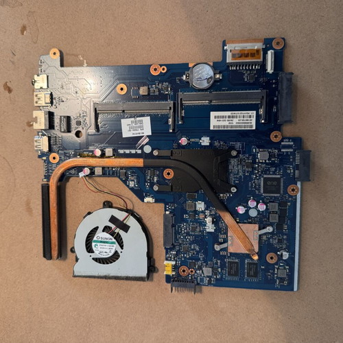 Motherboard HP 15-r116nv with heatsink and fan used, spare parts