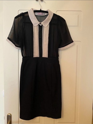 Mini dress Boohoo black and white with collar XS like new