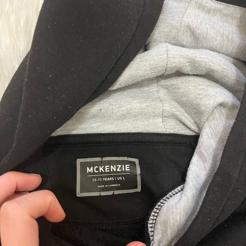 Mackenzie black kids sweatshirt like new
