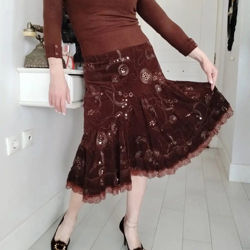 Vintage corduroy skirt Queen No.48 like new, brown with lace and sequins