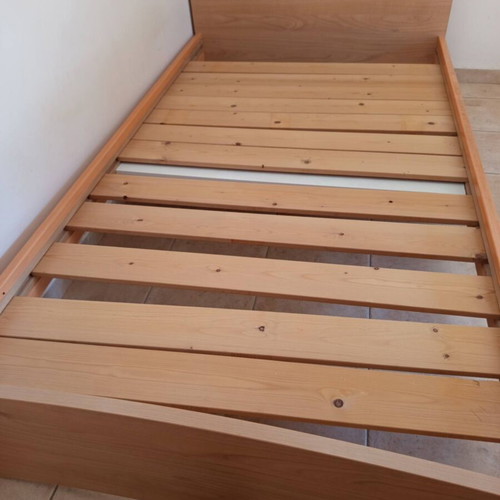 Neoset semi-double bed frame without mattress