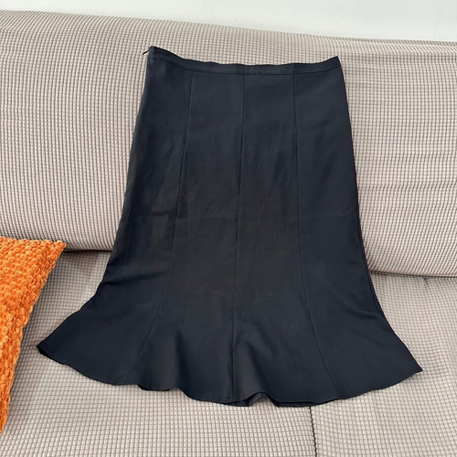 Midi skirt black with flared hem like new, size M/L