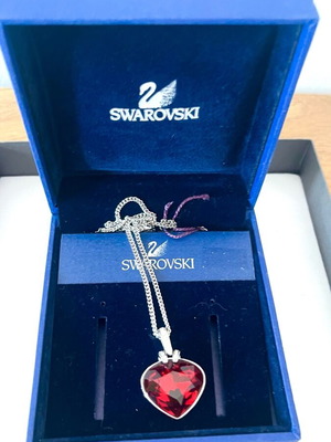 Κολιέ Swarovski με Μενταγιόν Καρδιά και Κόκκινο Κρύσταλλο καινούργιο