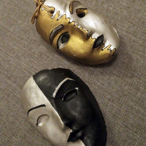 Set of 2 handmade Venetian-style decorative masks new