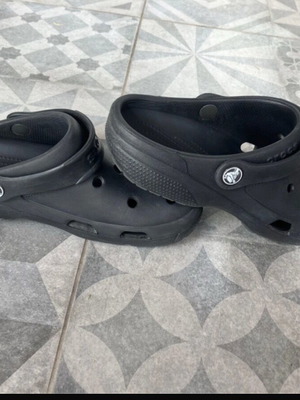Παντόφλες σαμπό Crocs 38 μαύρες σε άριστη κατάσταση
