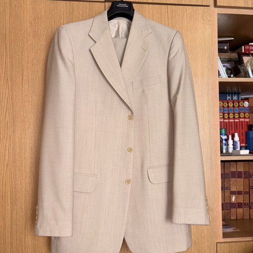 Handmade men's beige suit size 52 like new