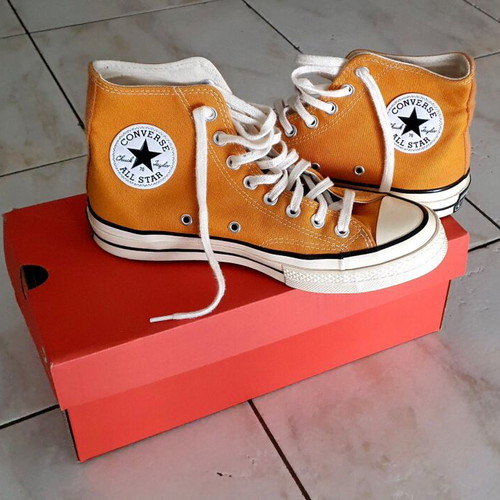 Converse Chuck 70 Hi All Stars trainers like new, size 39.5, yellow orange