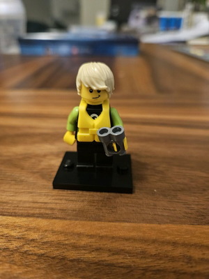 Lego Beachgoer - Kayaker minifigure like new