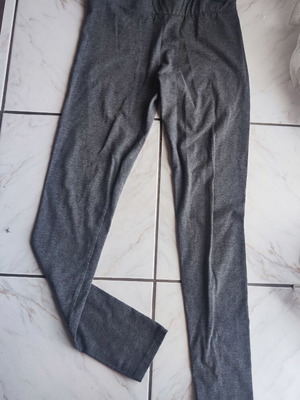 Gray leggings like new, size M/L