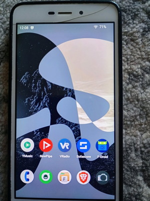 Xiaomi Redmi 4A 2/32GB μεταχειρισμένο με ράγισμα και θήκη
