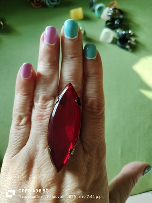 Ring large, like new, red, adjustable