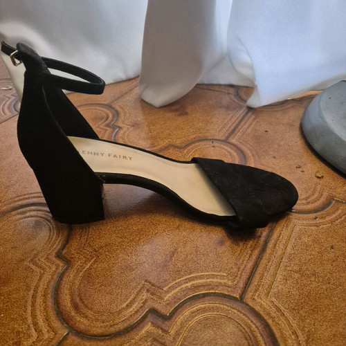 Jenny Fairy black sandals size 41 like new, 5cm heel