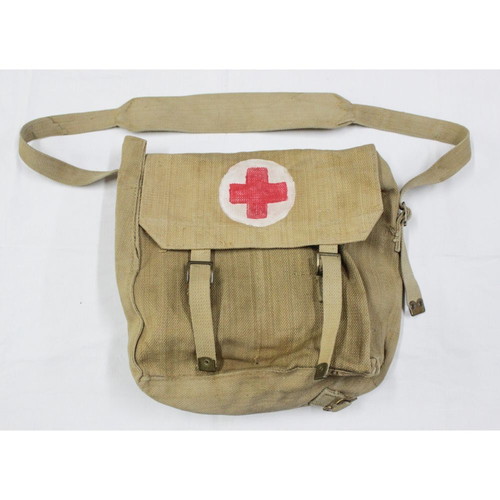 Nurse bag British Army 1940 used (32x32x20 cm)