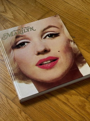 Marilyn Monroe Photography Book like new, Romanian edition