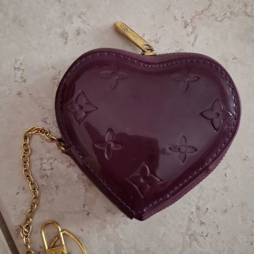 Zara vintage purple heart-shaped wallet used