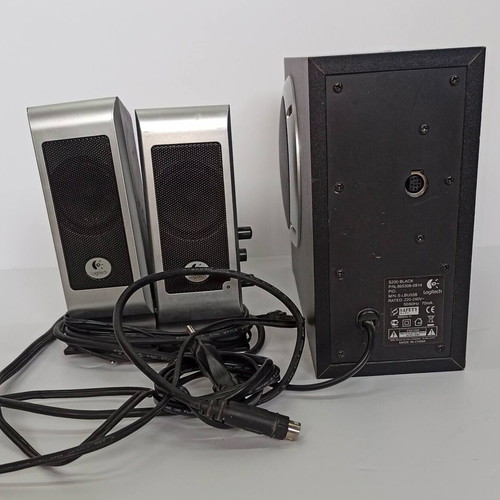 Logitech S200 speakers like new 2.1 black/silver