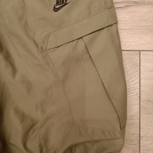 Vintage Nike "Gorpcore" Essential - Khaki Cargo Shorts