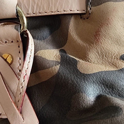 Michael Kors Hamilton Camouflage leather shoulder bag used, large