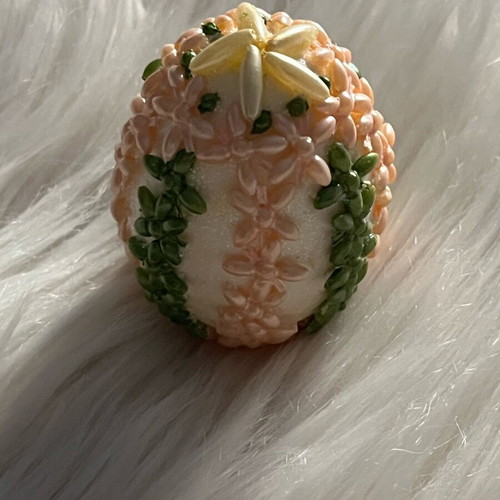 Easter egg used handmade with crochet and beads