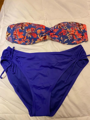 Swimsuit used, blue and multicolor, old top with padding, Yamamay bottom