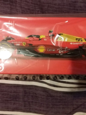 Ferrari Anniversary 1:24 Carlos Sainz καινούργιο στη συσκευασία