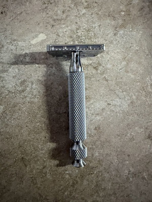 Razorock Lupo ξυράφι με λαβή UFO και plate 1.27 σαν καινούργιο