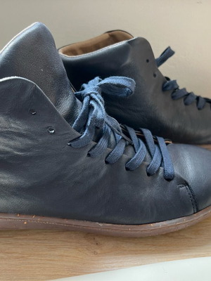 Γυναικεία δερμάτινα μποτάκια On Foot σαν καινούργια, νούμερο 39, μπλε