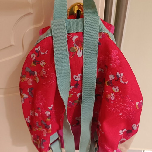 Kimmidol backpack with embroidered pearls and Geisha figure