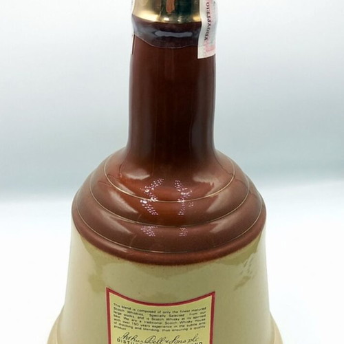 Bell`s ceramic Bell Decanter Whisky new