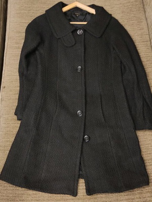 Bouclé coat with bell sleeves black like new size M