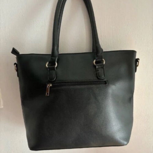 Shoulder bag used, black and red, spacious with strap