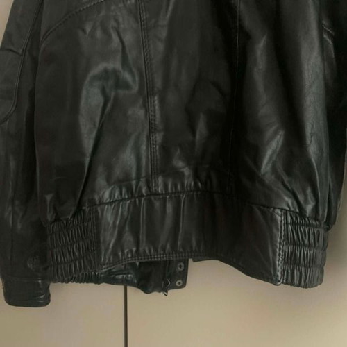 Leather men's jacket black size 52 like new
