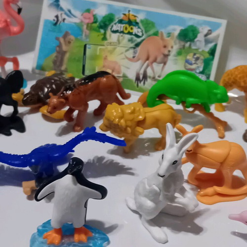 Kinder Natoons complete set new
