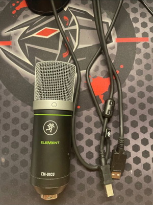 Mackie EM-91CU USB studio microphone like new