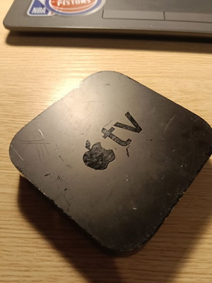 Apple TV box 3rd gen used, unknown working condition, scratched