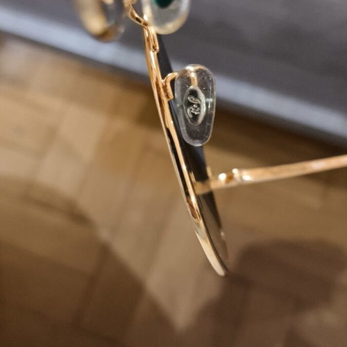 Ray-Ban sunglasses like new, brown and gold unisex