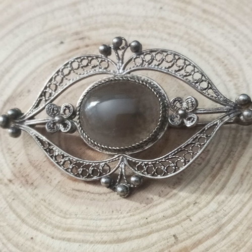 Silver pin 925 with smoky quartz like new