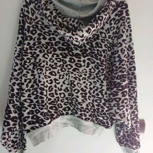 BSB animal print hoodie sweatshirt like new, one size