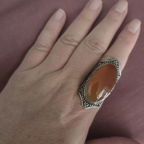 Vintage faux ring with carnelian-style stone like new