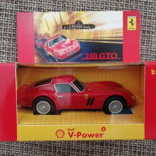 Ferrari 1:38 collectible toy cars new, Exclusive Shell V-Power Club set of 8