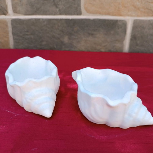 Decorative ceramic seashells new in shades of blue