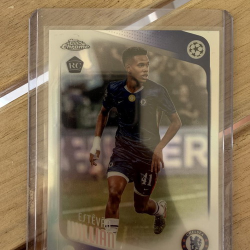 Estevao Willian Rookie Topps Silver Refractor card like new