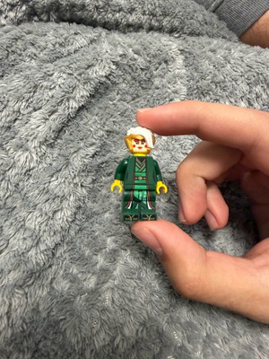 Lego Ninjago Harumi minifigure used with green outfit