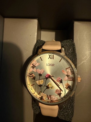 Loisir women's watch like new with floral dial and beige strap