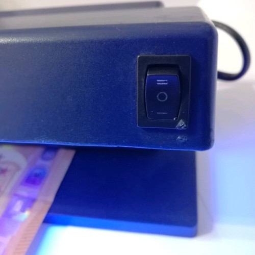 Counterfeit Banknote Detector like new