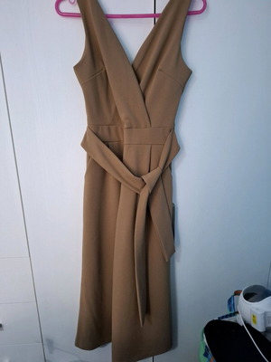 Women’s crepe jumpsuit new size S/M beige