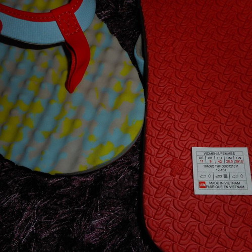 The North Face Base Camp Mini flip-flops new, size 42, colorful