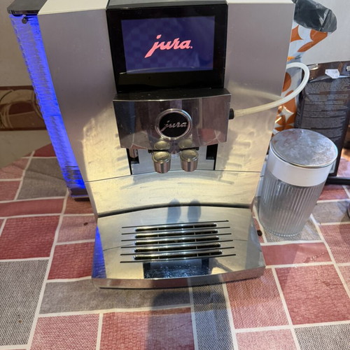 Jura Z10 Coffee Machine Like New