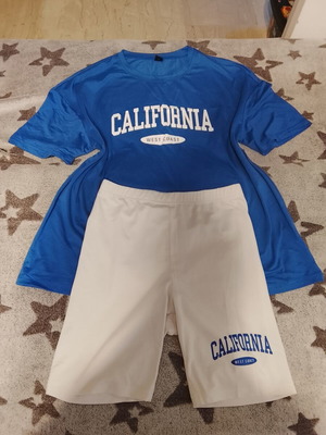 Shein set with blouse and shorts like new, white and blue, size small